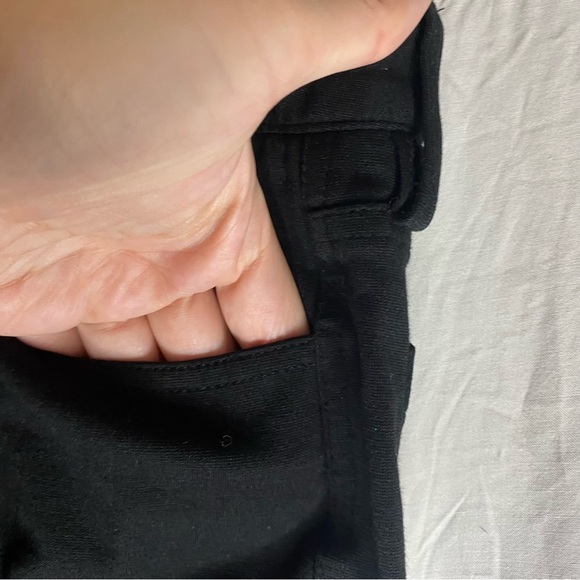 NYDJ Not Your Daughter’s Jeans 4P Black Mid Rise Lift Tuck Technology Stretch - Picture 7 of 10